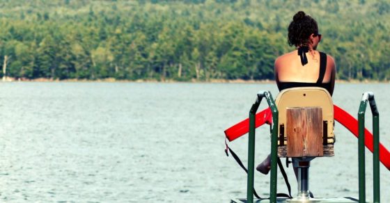deaf-lifeguard-on-duty-870x455